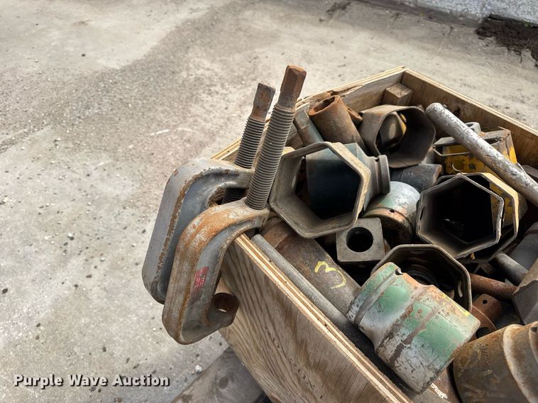 image for item DV4029 Truck parts