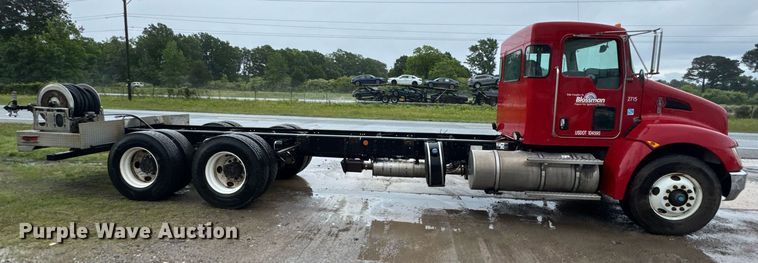 image for item DW1947 2015 Kenworth T370 truck cab and chassis