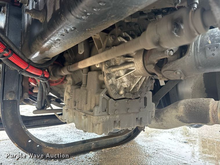 image for item DW1947 2015 Kenworth T370 truck cab and chassis