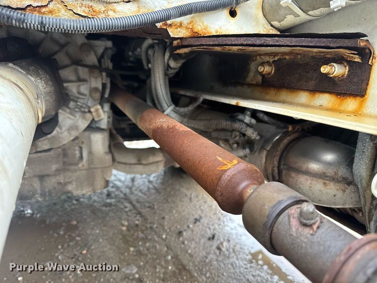 image for item DW1948 2016 Kenworth T370 truck cab and chassis