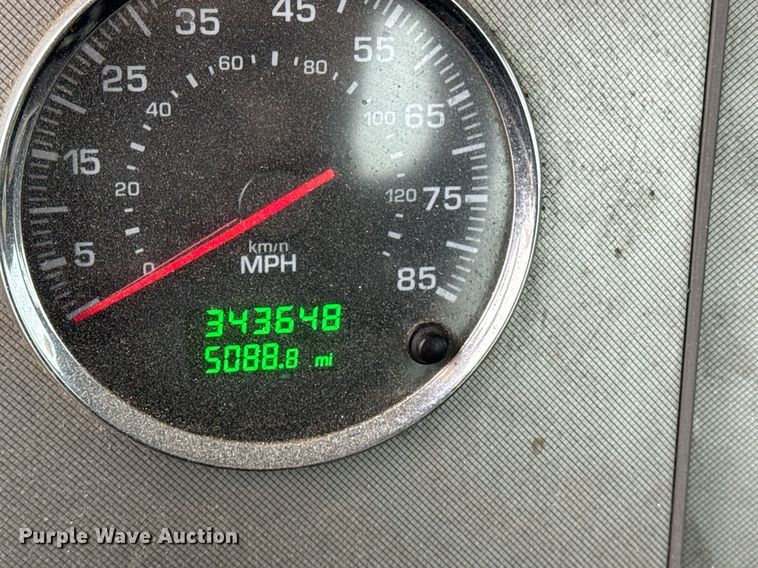 image for item DW1948 2016 Kenworth T370 truck cab and chassis