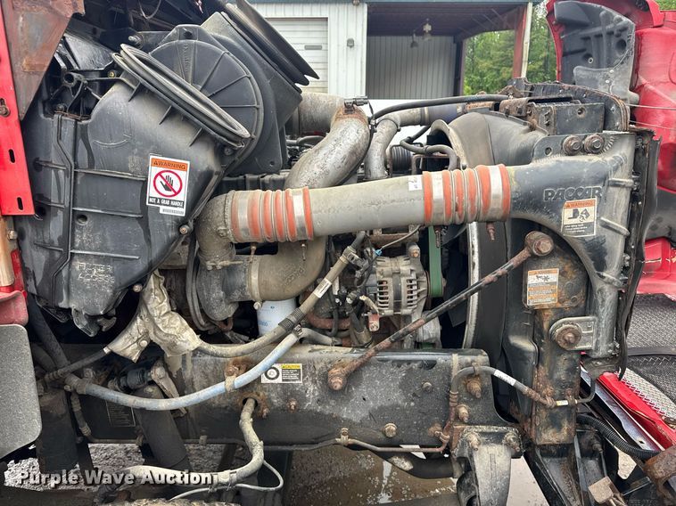 image for item DW1948 2016 Kenworth T370 truck cab and chassis