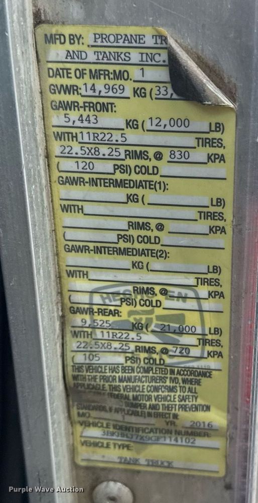 image for item DW1948 2016 Kenworth T370 truck cab and chassis