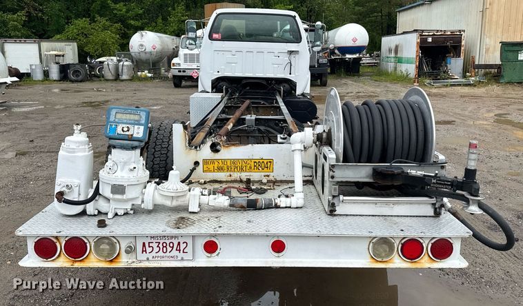 image for item DW1949 2006 Ford F750 Super Duty truck cab and chassis