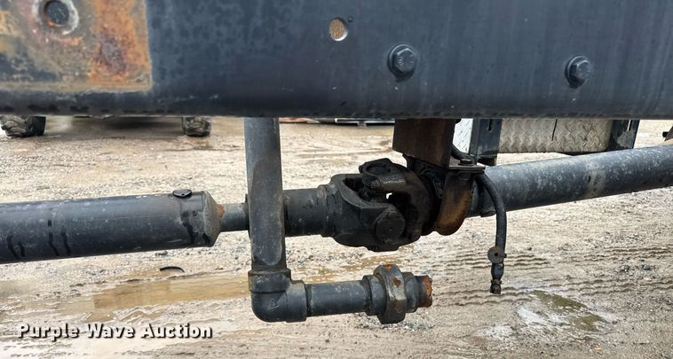 image for item DW1949 2006 Ford F750 Super Duty truck cab and chassis