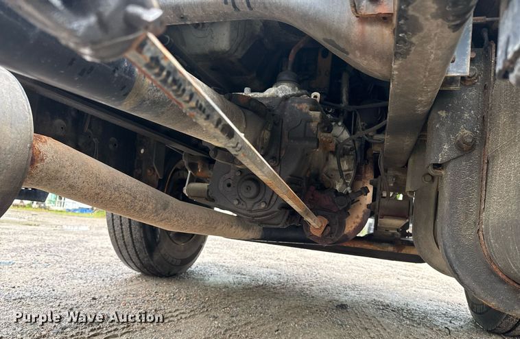 image for item DW1949 2006 Ford F750 Super Duty truck cab and chassis