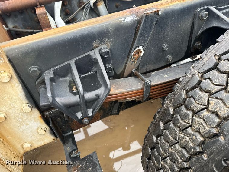 image for item DW1949 2006 Ford F750 Super Duty truck cab and chassis