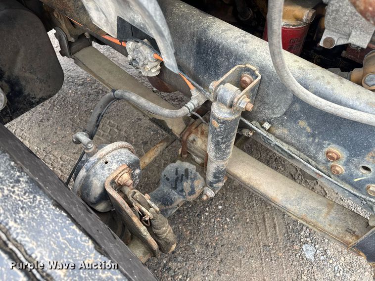 image for item DW1949 2006 Ford F750 Super Duty truck cab and chassis