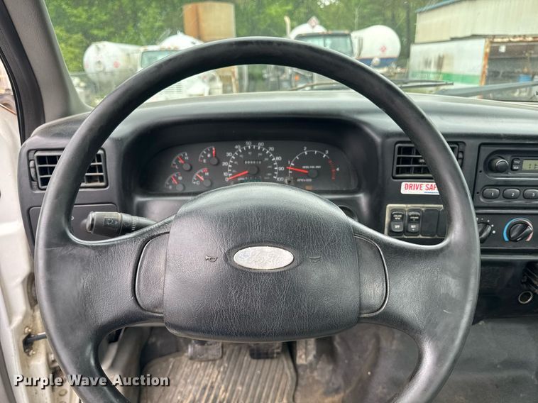 image for item DW1949 2006 Ford F750 Super Duty truck cab and chassis