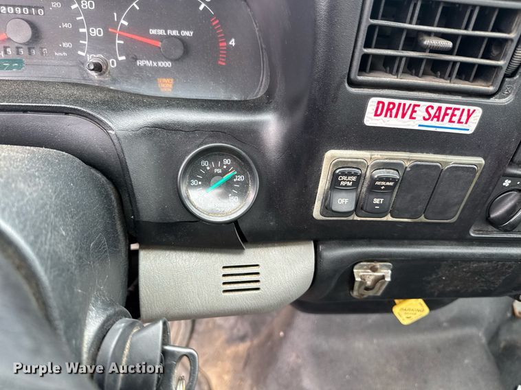 image for item DW1949 2006 Ford F750 Super Duty truck cab and chassis