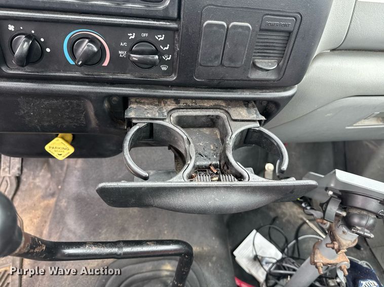 image for item DW1949 2006 Ford F750 Super Duty truck cab and chassis