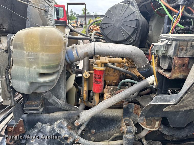 image for item DW1949 2006 Ford F750 Super Duty truck cab and chassis