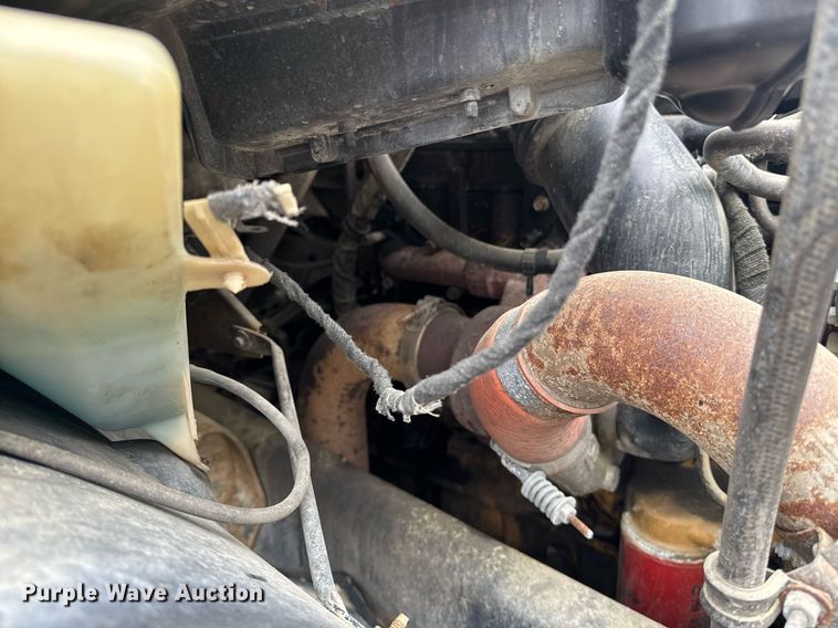 image for item DW1949 2006 Ford F750 Super Duty truck cab and chassis