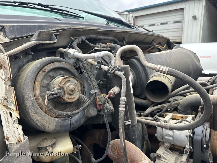 image for item DW1949 2006 Ford F750 Super Duty truck cab and chassis