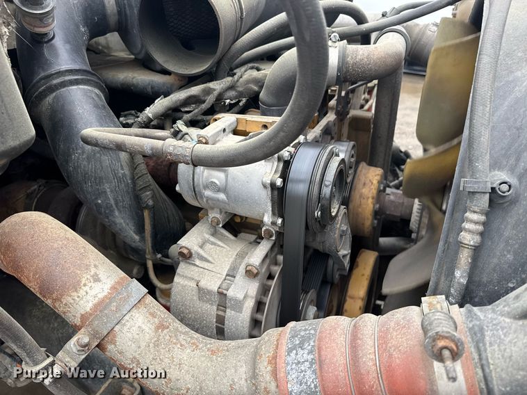 image for item DW1949 2006 Ford F750 Super Duty truck cab and chassis