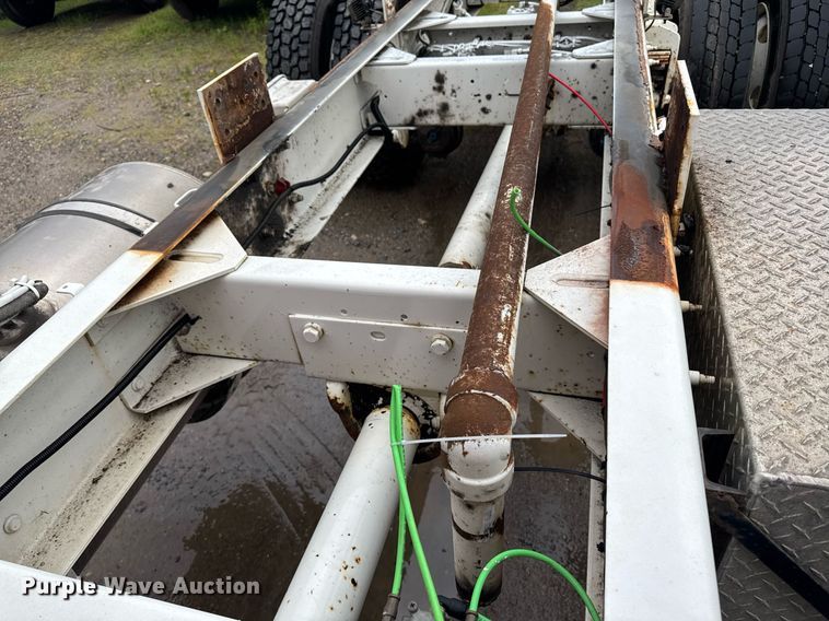 image for item DW1950 2017 Kenworth T370 truck cab and chassis