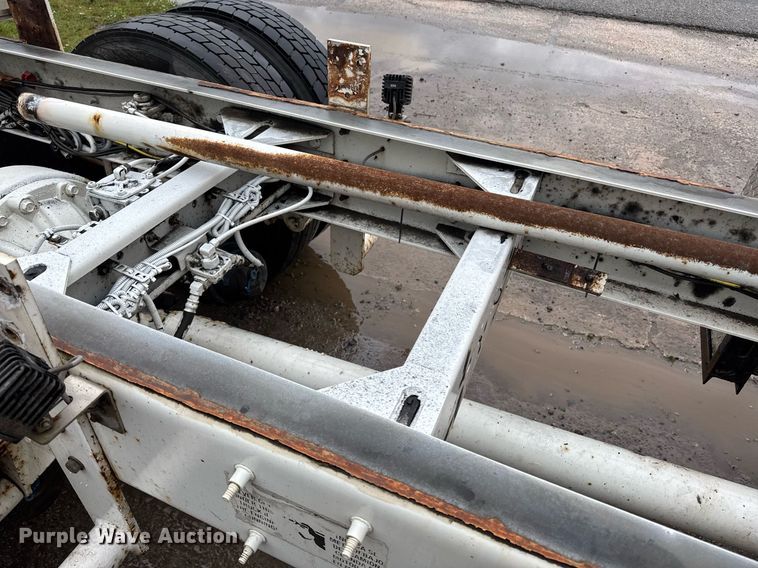 image for item DW1950 2017 Kenworth T370 truck cab and chassis