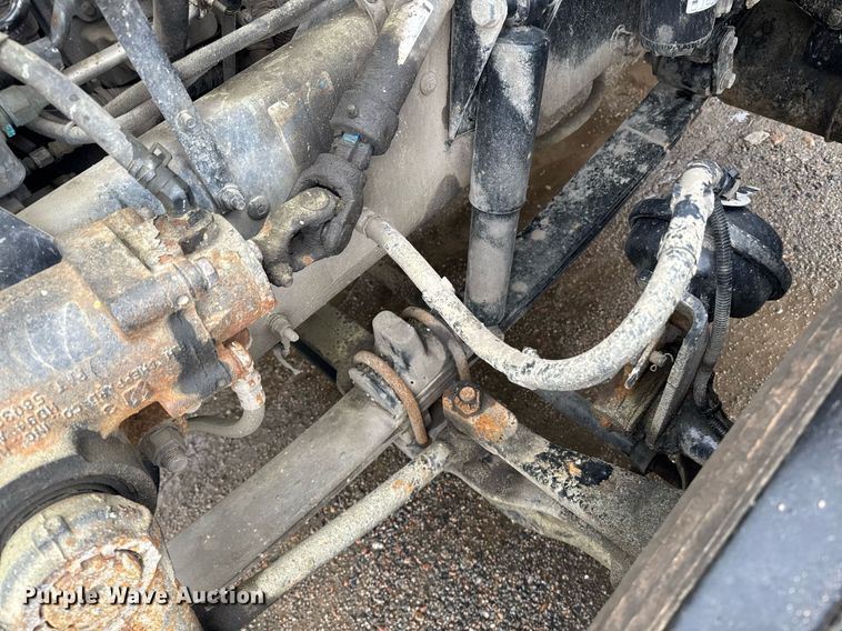 image for item DW1950 2017 Kenworth T370 truck cab and chassis