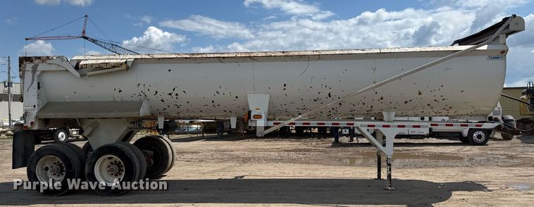 image for item DX8962 2015 Clement Rockstar Plus end dump trailer