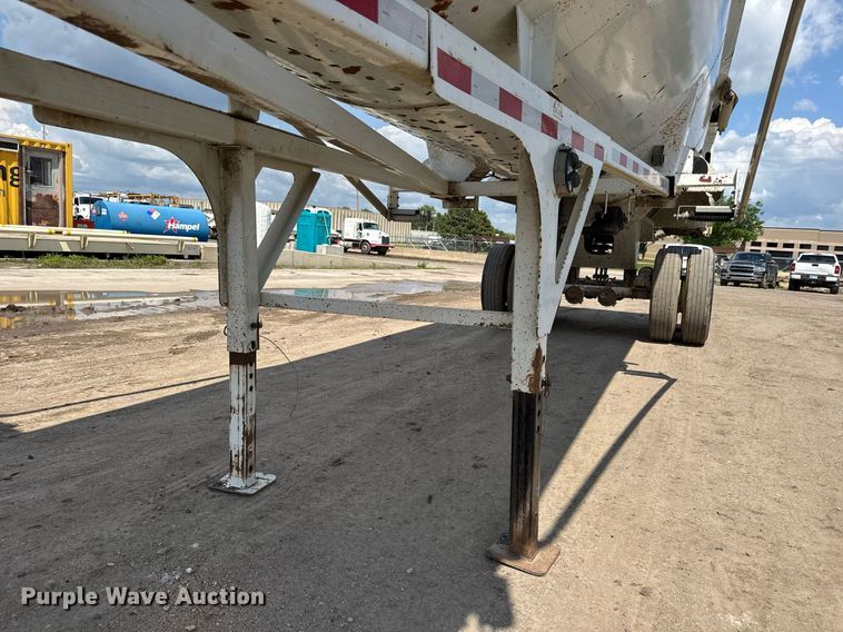 image for item DX8962 2015 Clement Rockstar Plus end dump trailer