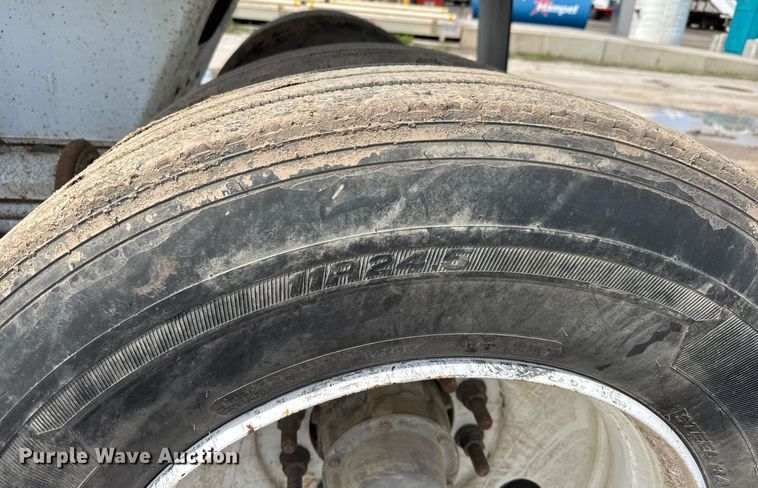 image for item DX8962 2015 Clement Rockstar Plus end dump trailer