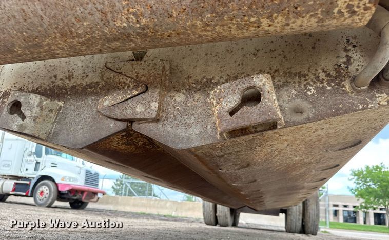 image for item DX8964 2005 CPS SBD240 bottom dump trailer