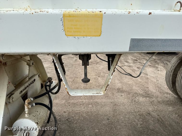 image for item DX8964 2005 CPS SBD240 bottom dump trailer