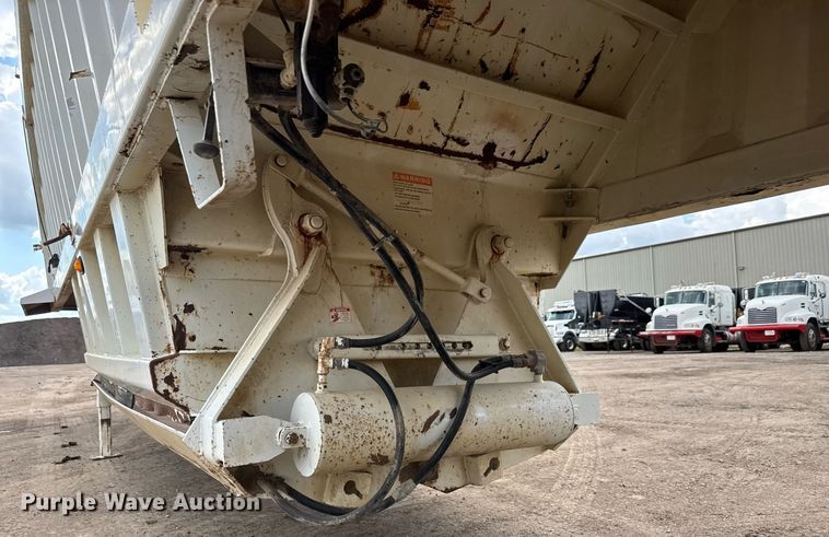 image for item DX8964 2005 CPS SBD240 bottom dump trailer