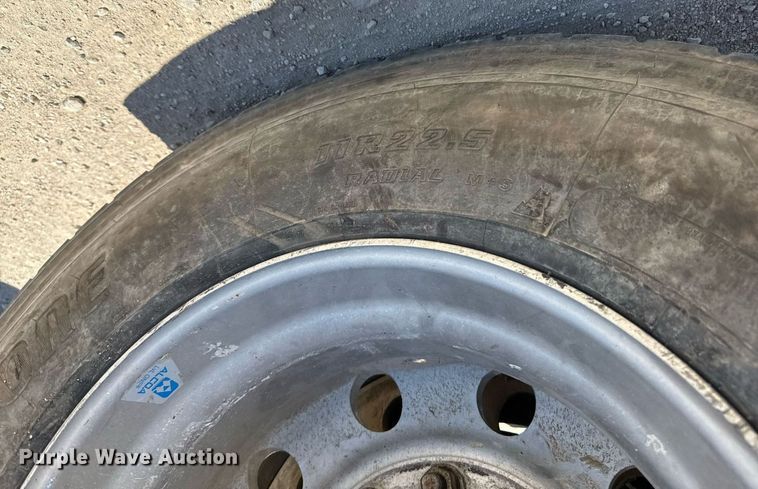 image for item DX8994 2011 Kenworth T800 semi truck