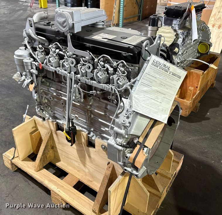 image for item DZ4131 Mercedes Benz MBE 902 engine