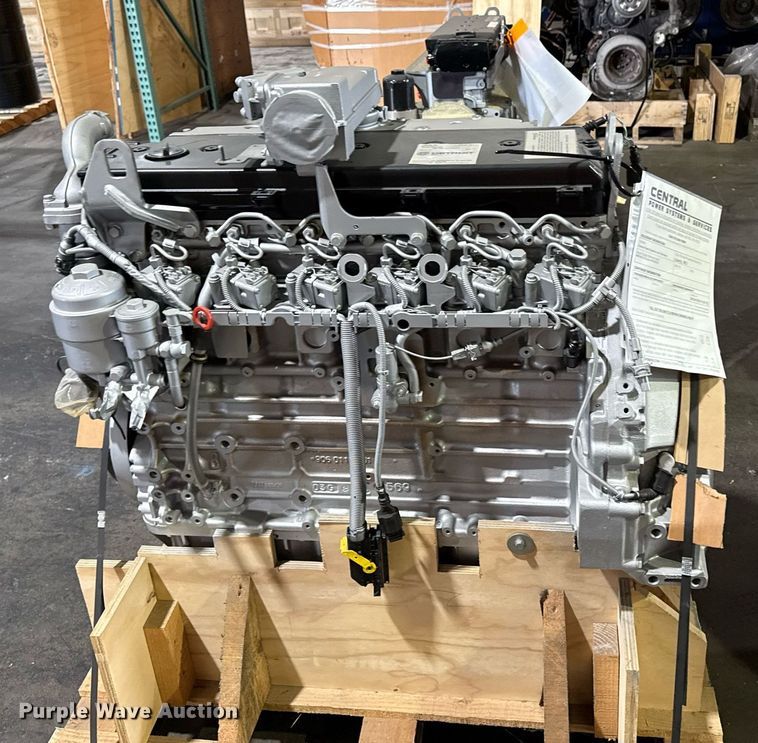 image for item DZ4131 Mercedes Benz MBE 902 engine