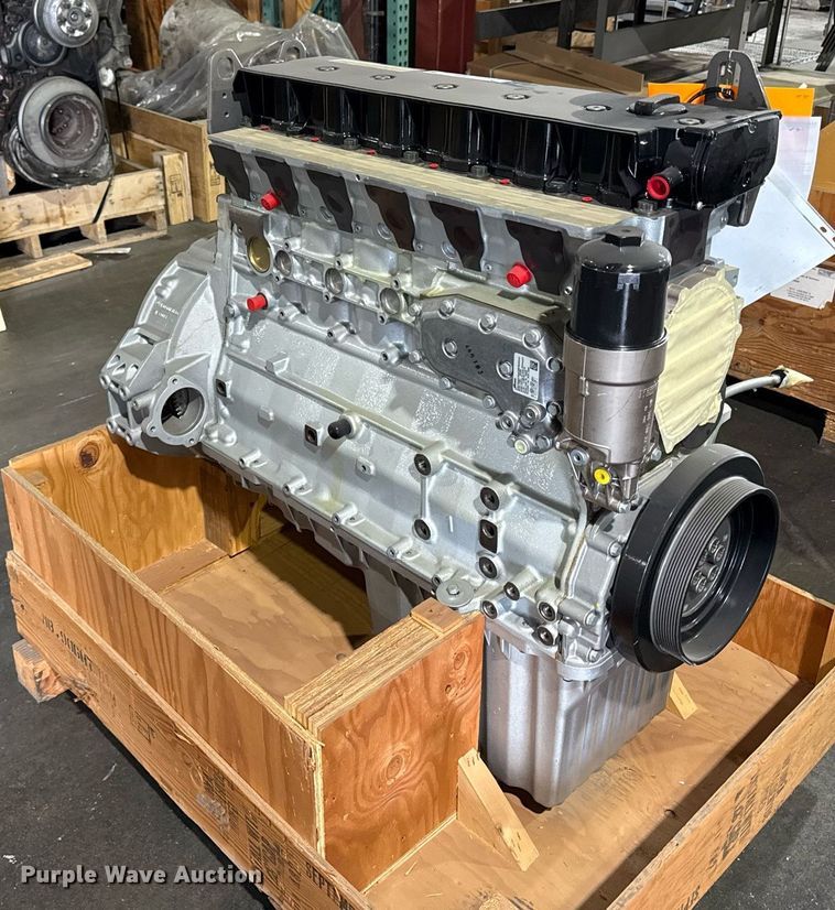 image for item DZ4133 Mercedes Benz  MBE 906 engine