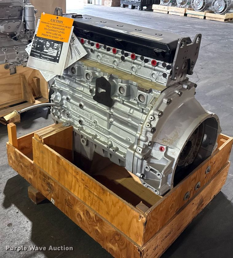 image for item DZ4133 Mercedes Benz  MBE 906 engine