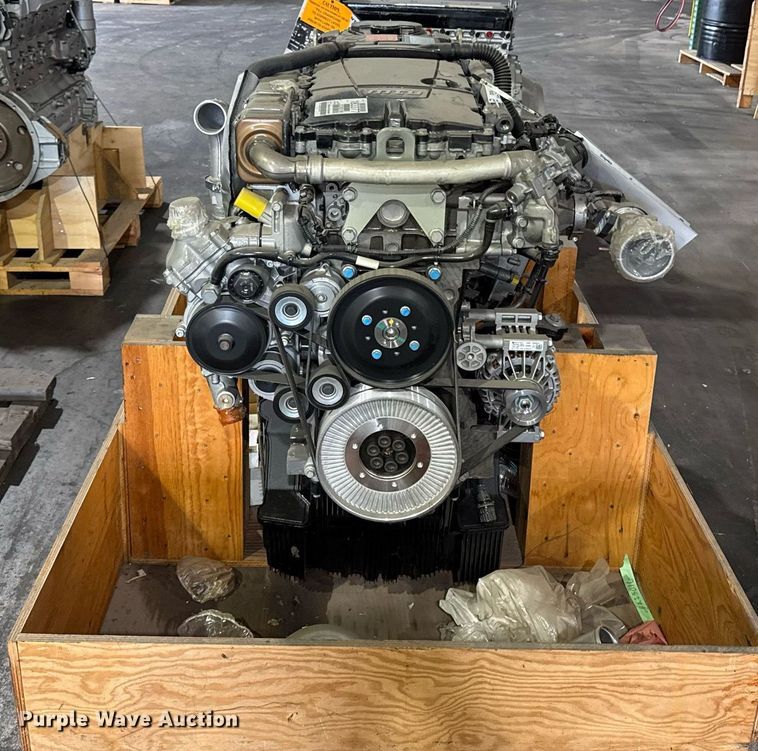 image for item DZ4134 Mercedes Benz  MBE 936LA engine