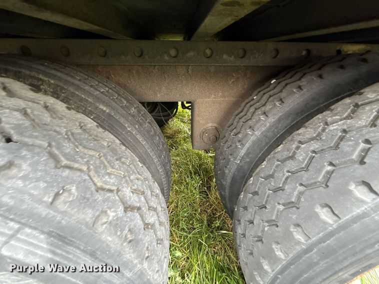 image for item DZ4140 1997 Trailmobile dry van trailer