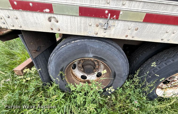 image for item DZ4140 1997 Trailmobile dry van trailer