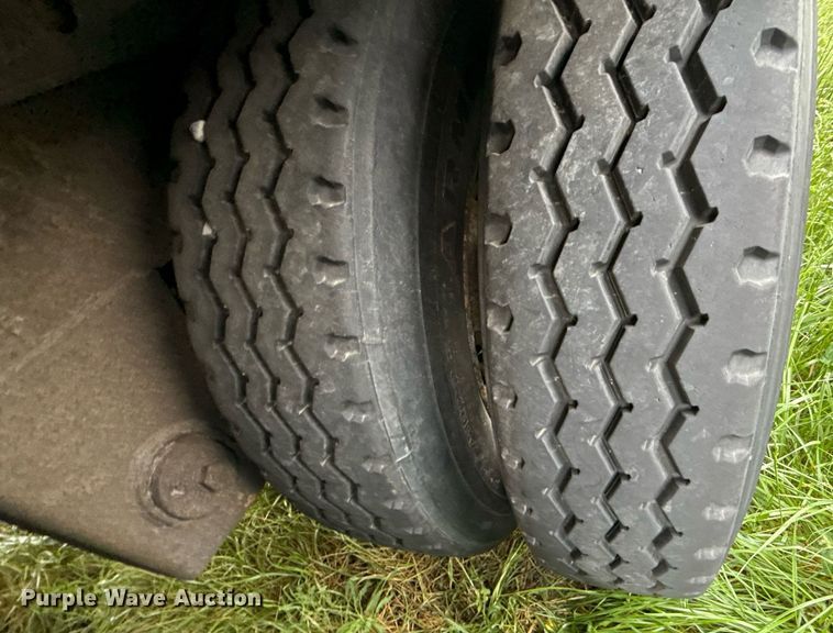 image for item DZ4140 1997 Trailmobile dry van trailer