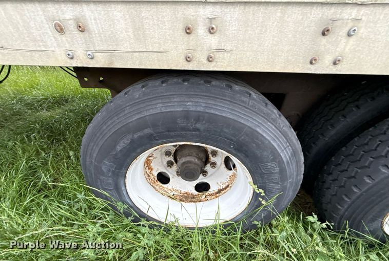 image for item DZ4140 1997 Trailmobile dry van trailer