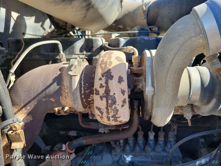 image for item EA2446 1997 Mack CH613 semi truck