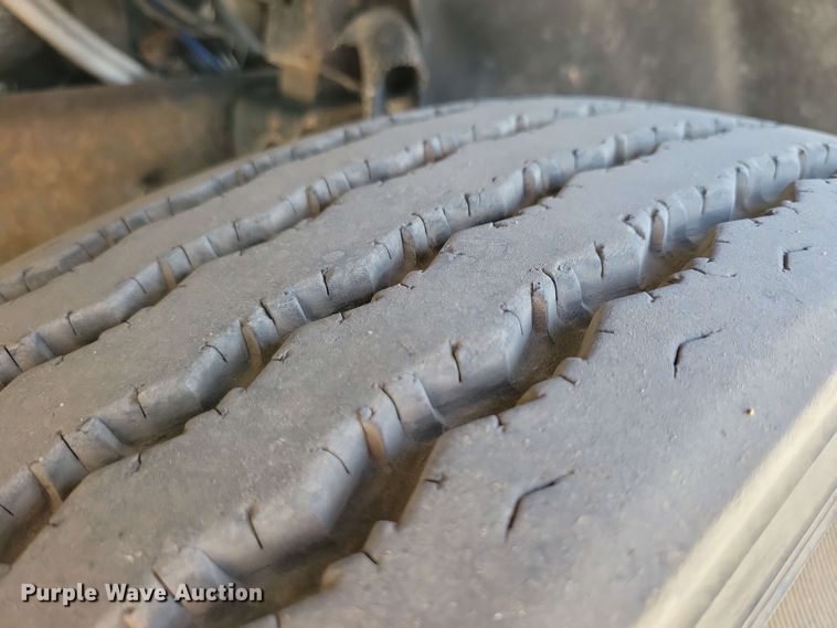 image for item EA2446 1997 Mack CH613 semi truck