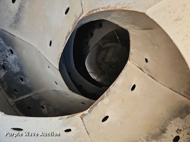 image for item EB8069 2012 Peterbilt 365 ready mix truck