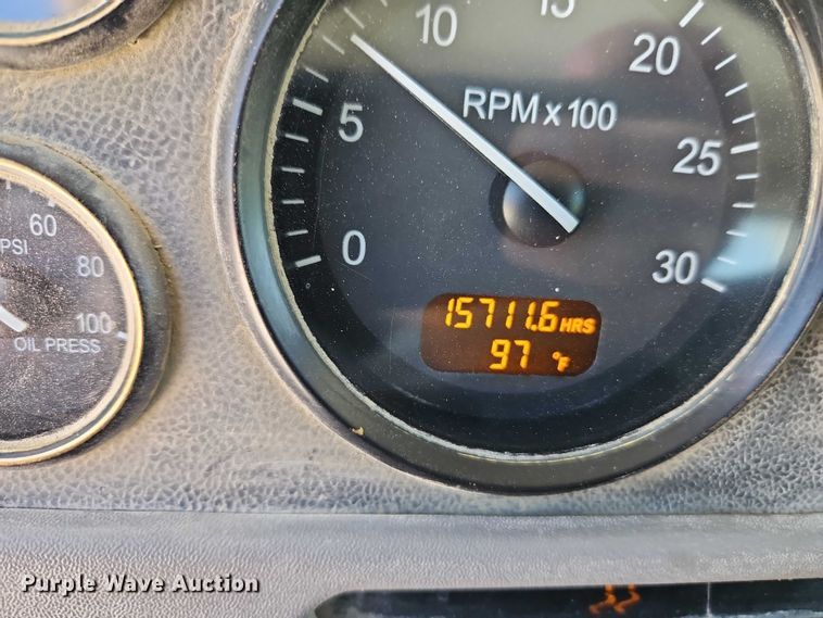 image for item EB8069 2012 Peterbilt 365 ready mix truck