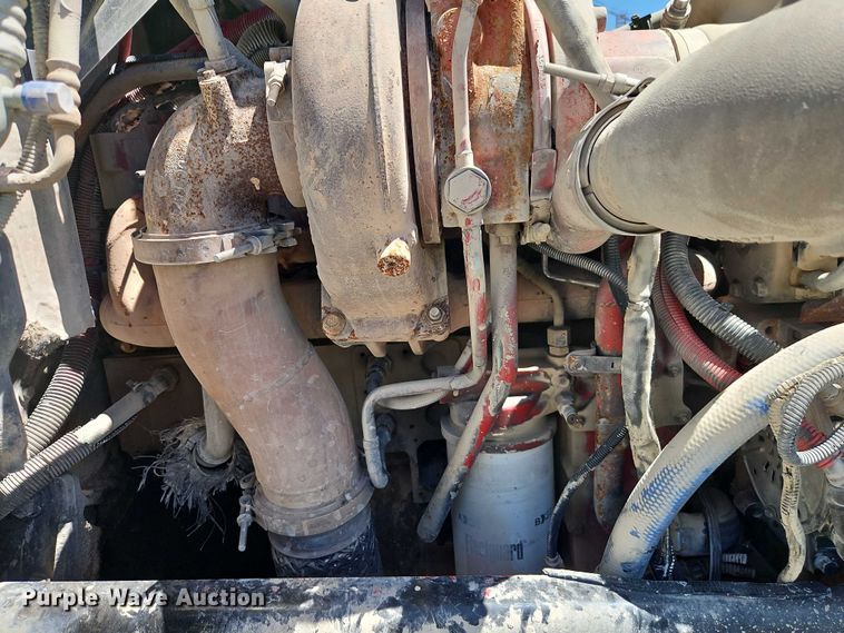 image for item EB8069 2012 Peterbilt 365 ready mix truck