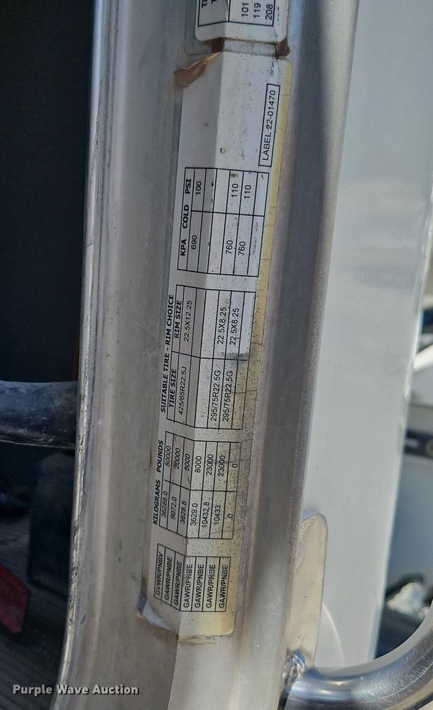 image for item EB8069 2012 Peterbilt 365 ready mix truck