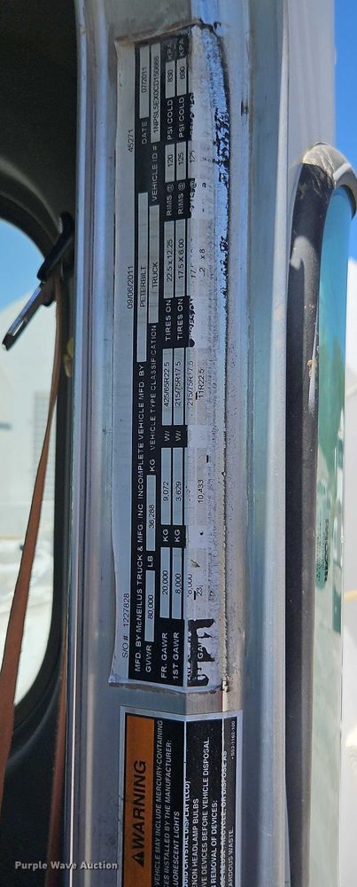 image for item EB8069 2012 Peterbilt 365 ready mix truck