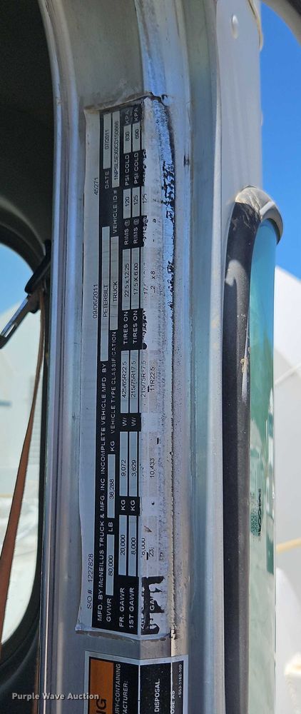 image for item EB8069 2012 Peterbilt 365 ready mix truck