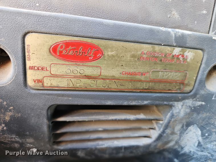 image for item EB8069 2012 Peterbilt 365 ready mix truck