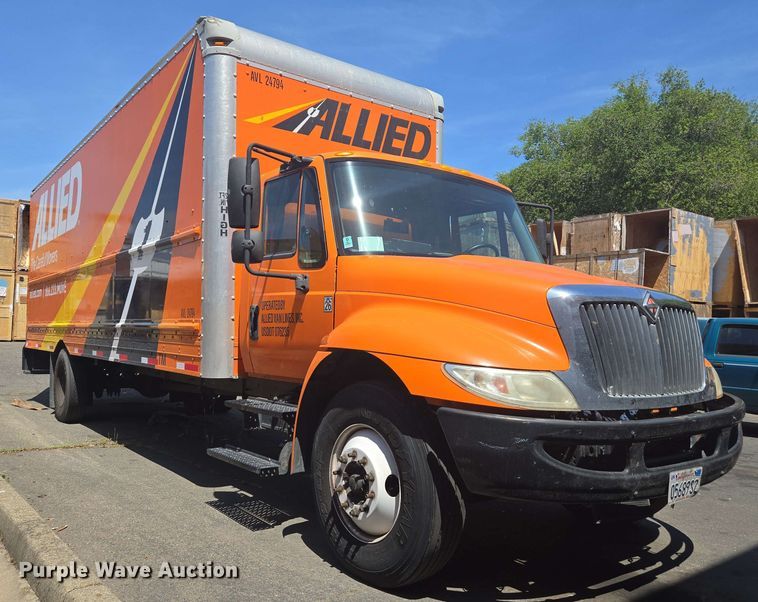 image for item EC0979 2012 International 4300  box truck