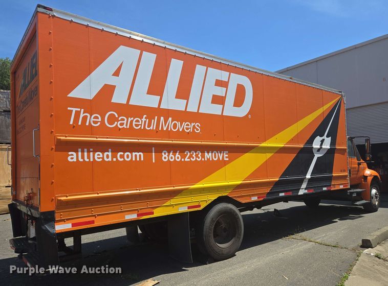 image for item EC0979 2012 International 4300  box truck