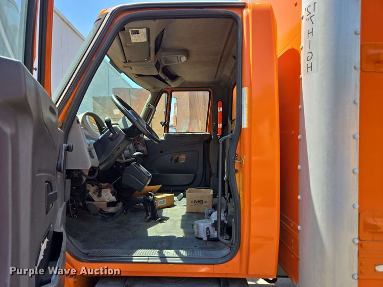 image for item EC0979 2012 International 4300  box truck